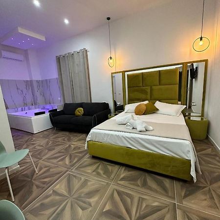San Ferdinando Suite Room Neapel Exterior foto