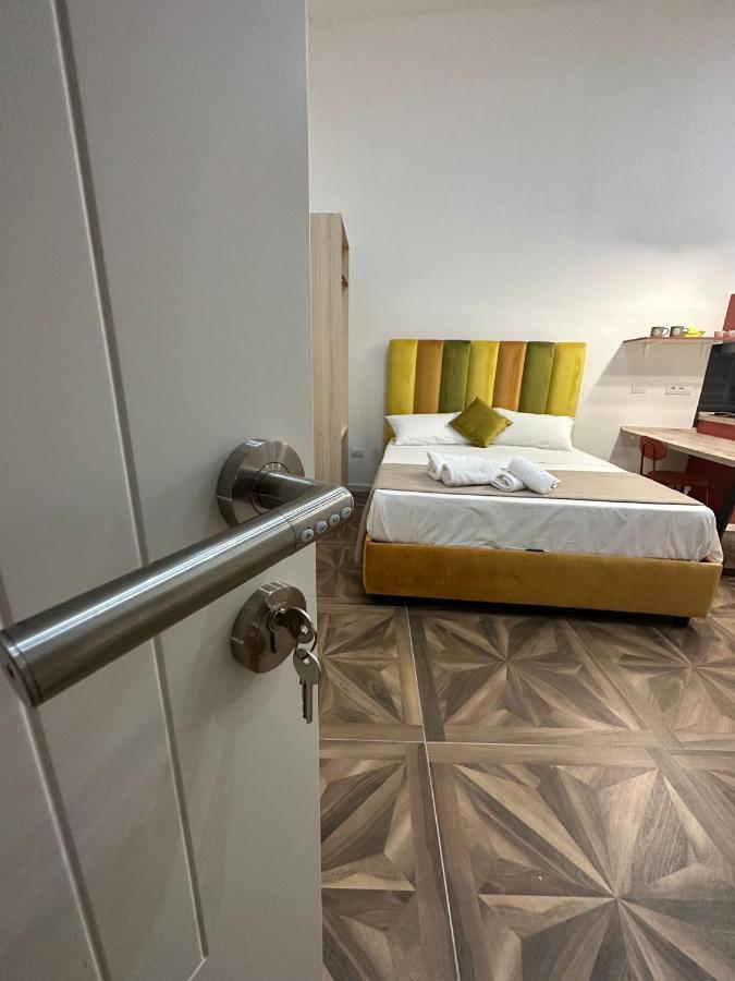 San Ferdinando Suite Room Neapel Exterior foto
